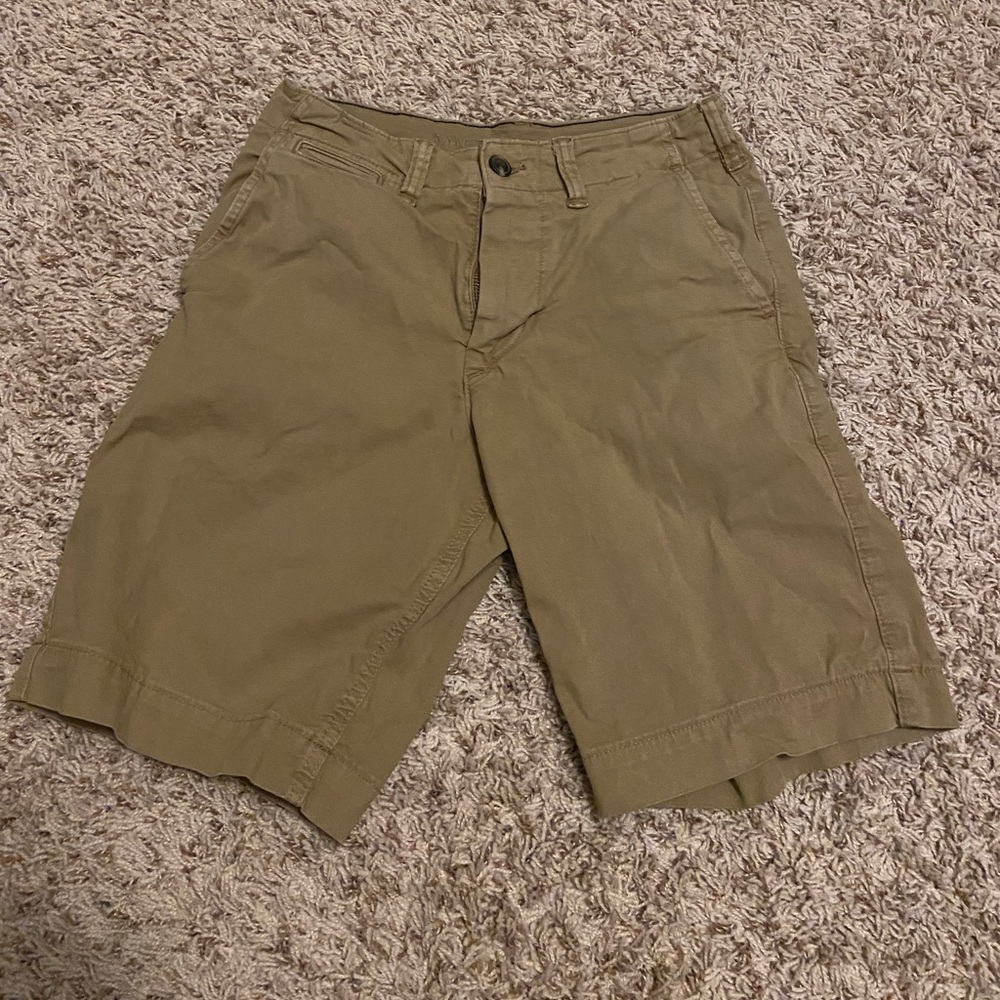 American eagle khaki size 28
